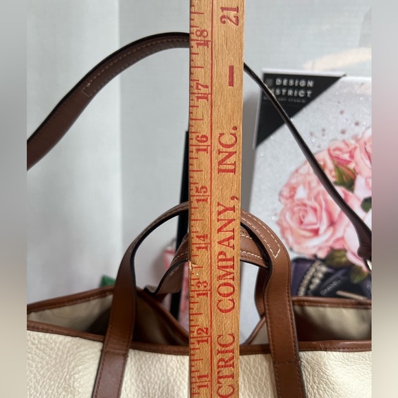 Coach Hadley Luxe Grain Pebbled Leather Ivory and Cognac   Tote bag - Picture 11 of 14